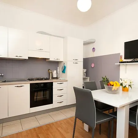 Petra Apartment